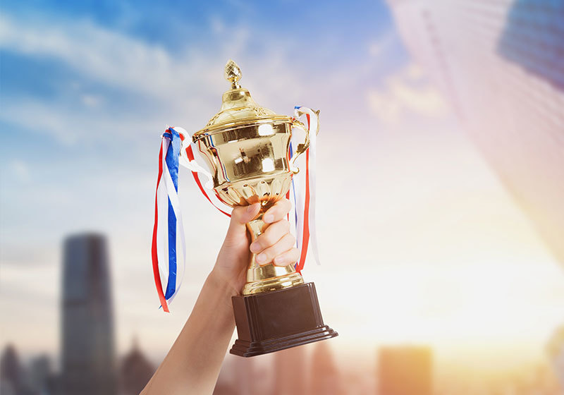 同心合力，一起向未來(lái)